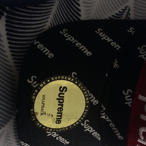 Supreme SnapBack box logo is being swapped online for free