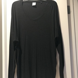 CAbi Dark Grey Size Large Long Sleeve Tee is being swapped online for free