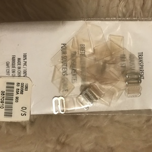Clear straps for strapless bras, 2 sets is being swapped online for free