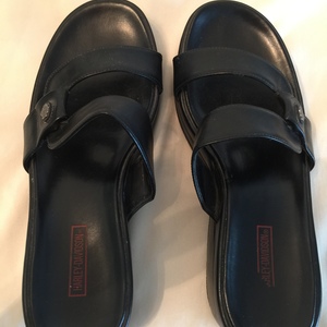 Harley Davidson sassy Sandals-Size 8M is being swapped online for free