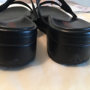 Harley Davidson sassy Sandals-Size 8M is being swapped online for free