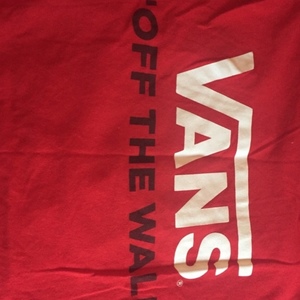 Vans employee shirt  is being swapped online for free