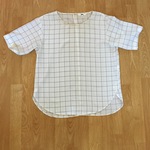 Uniqlo Grid Top is being swapped online for free