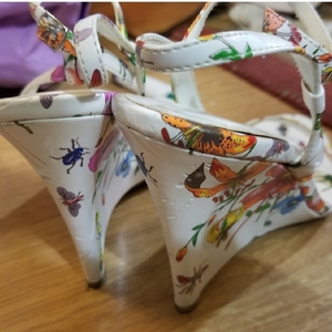 Ted Baker Wedges sz 7 is being swapped online for free