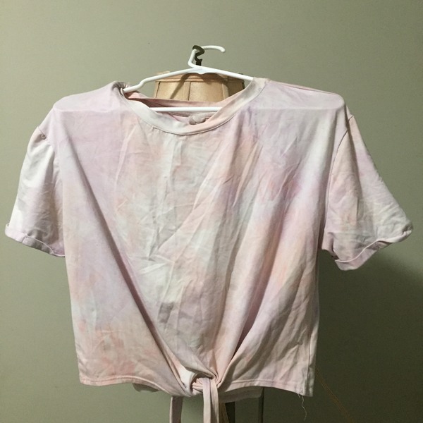 Tie dye Tie up large is being swapped online for free