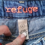 Women's Jean shorts is being swapped online for free