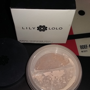 Lily Lolo Blondie Mineral foundation and Nude mineral concealer is being swapped online for free