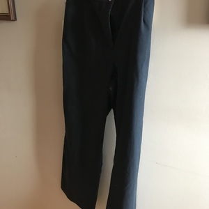 Haggar petite 18w Black long dress pants  is being swapped online for free