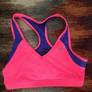 Neon Pink and Purple Sports Bra is being swapped online for free