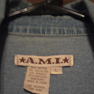 Vintage 90s Jean Jacket size L (10/12) is being swapped online for free