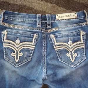 Rock revival jeans is being swapped online for free