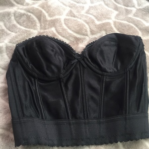 32 B Corset is being swapped online for free