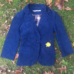 Gibson 3/4 Corduroy Blazer is being swapped online for free