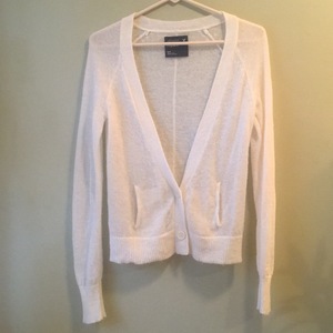 AOE cardigan is being swapped online for free