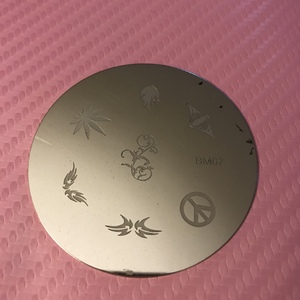 Bundle monster stamping plate - bm07  is being swapped online for free