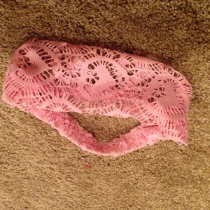 Abercrombie and fitch pink lace headband  is being swapped online for free