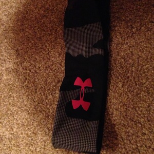 Under armor headband New is being swapped online for free