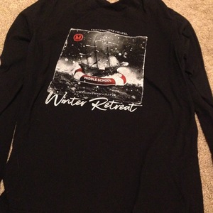 7 various summer camp shirts is being swapped online for free