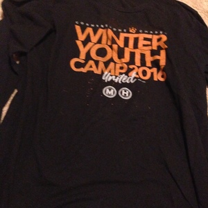 7 various summer camp shirts is being swapped online for free