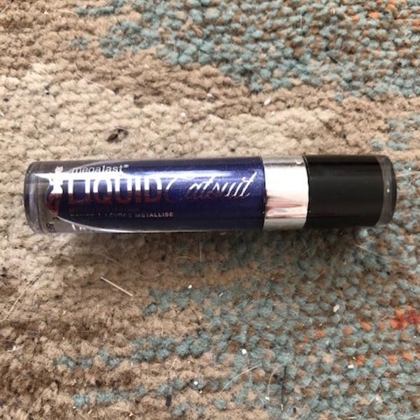 Metallic Deep Blue Lipstick Wet n' Wild is being swapped online for free