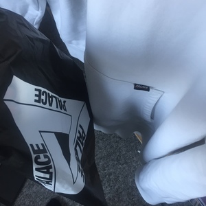 Palace Hoodie XL is being swapped online for free