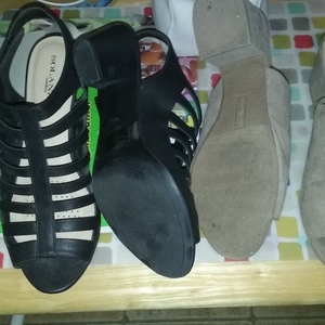 Sandals  10 and 11 2 inch heels  is being swapped online for free