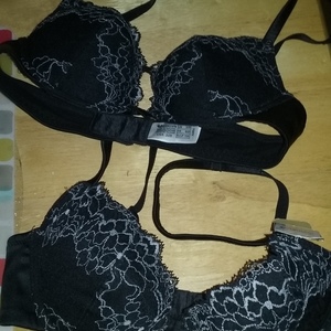 32 B Wacoal bar pushup  is being swapped online for free