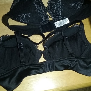 32 B Wacoal bar pushup  is being swapped online for free