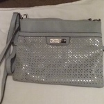 Jessica Simpson cross body is being swapped online for free