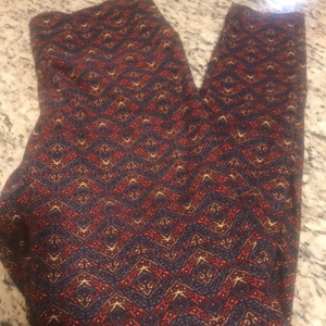 Lot of 3 Lularoe OS Leggings Print  is being swapped online for free