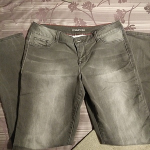 Maurices women's stretch L - regular gray faded pants is being swapped online for free