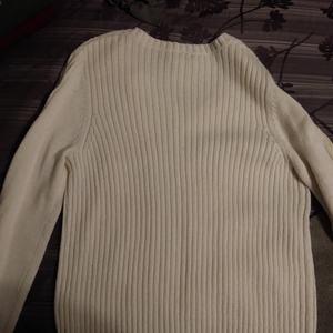 St Johns Bay women's Xl cream sweater is being swapped online for free