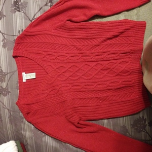 St Johns Bay red Sweater women's XL glittery is being swapped online for free