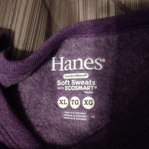 Womens XL Purple Winter Scene Sweatshirt New is being swapped online for free
