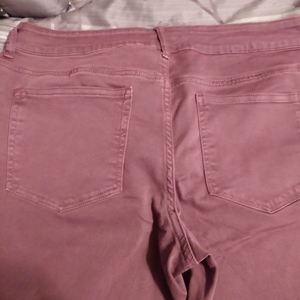 Maurices Womens Mid-Rise Stretch L-Regular Berry Faded look Pants is being swapped online for free