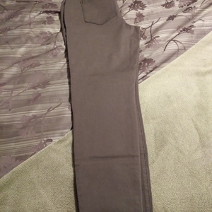 Maurices Womens Mid-Rise Stretch L-Regular Brown Pants worn twice is being swapped online for free