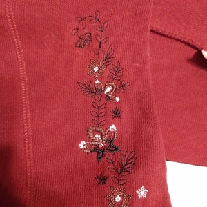 Baxter & Wells Womens Heavy Cotton Shirt XL Burgundy & White w Flowers (Runs Small) Never Worn is being swapped online for free