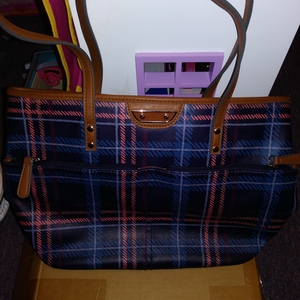 Checkered Purse Handbag Mauve and blue Colors Multi Pockets is being swapped online for free