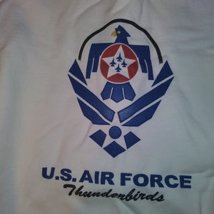 Unisex White Sweatshirt Air Force Thunderbirds XL New is being swapped online for free