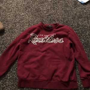 Los Angeles sweatshirt is being swapped online for free