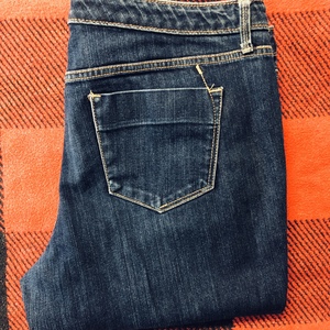 Mossimo Skinny Jeans size 12 is being swapped online for free