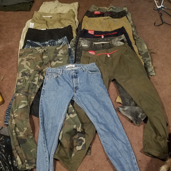 Jordan craig old navy levis 36/34 pants is being swapped online for free
