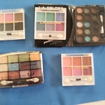 Eyeshadow is being swapped online for free