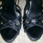 BCBG MaxAzria Leather Heels sz 6 is being swapped online for free