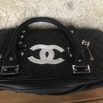 Chanel purse (faux) is being swapped online for free