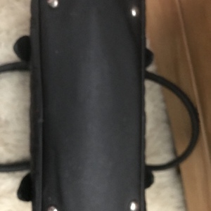 Chanel purse (faux) is being swapped online for free