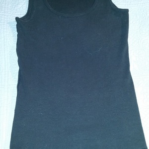 Scoop  Neck Sleeveless tank top is being swapped online for free