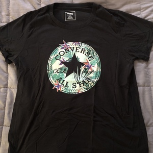 Converse Shirt is being swapped online for free
