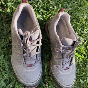 Ahnu Sugarpine waterproof hikers 8-8.5 is being swapped online for free