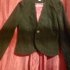 M (fits SM) Old Navy Corduroy Jacket- black is being swapped online for free
